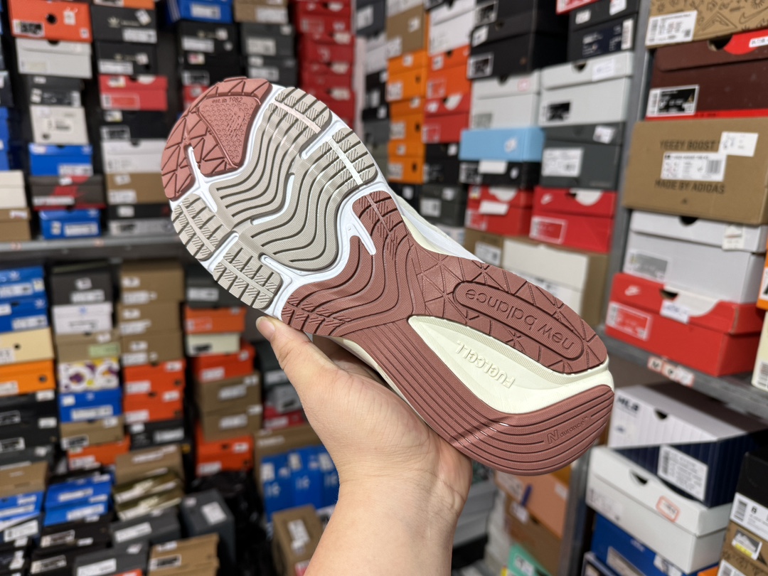 Loro Piana x  New Balance NB 990 V6